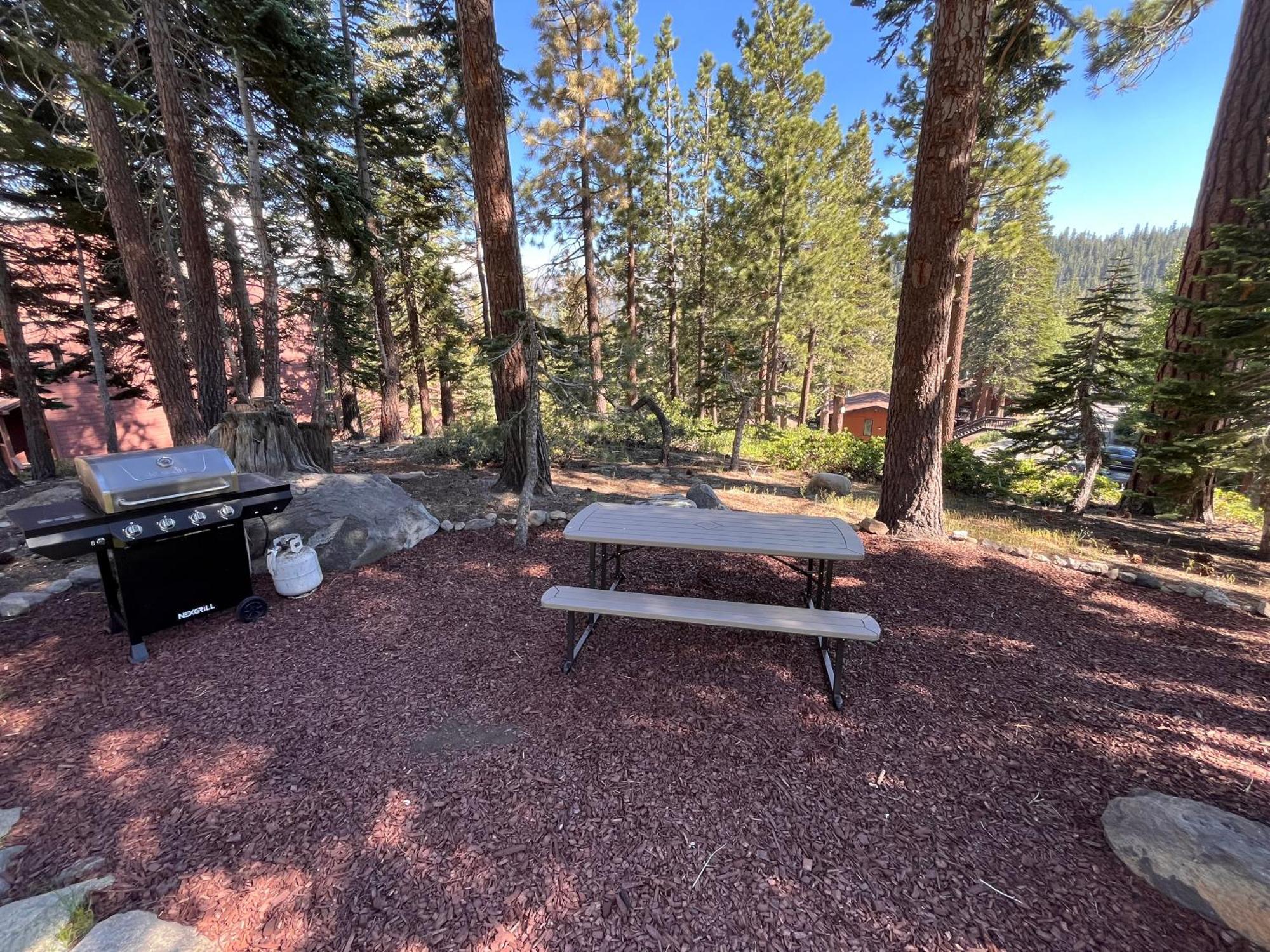 Tastefully Remodeled Condo At Mammoth Ski & Racquet Club, Hot Tub, Garage, 10 Min Walk To Ski Lifts Mammoth Lakes Exterior photo
