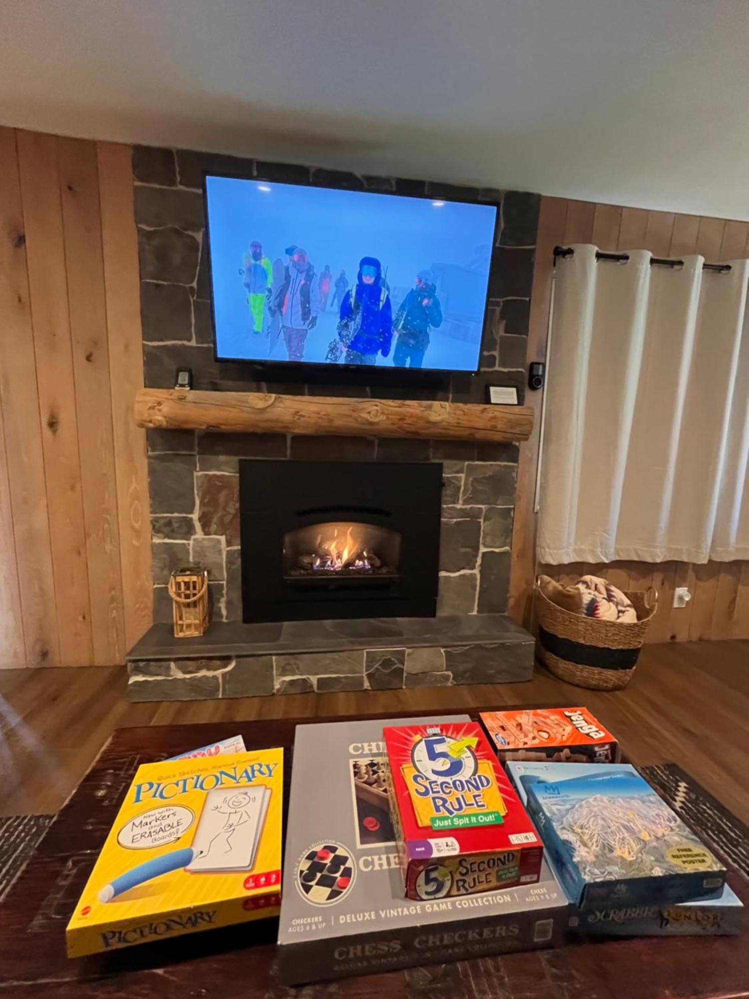 Tastefully Remodeled Condo At Mammoth Ski & Racquet Club, Hot Tub, Garage, 10 Min Walk To Ski Lifts Mammoth Lakes Exterior photo
